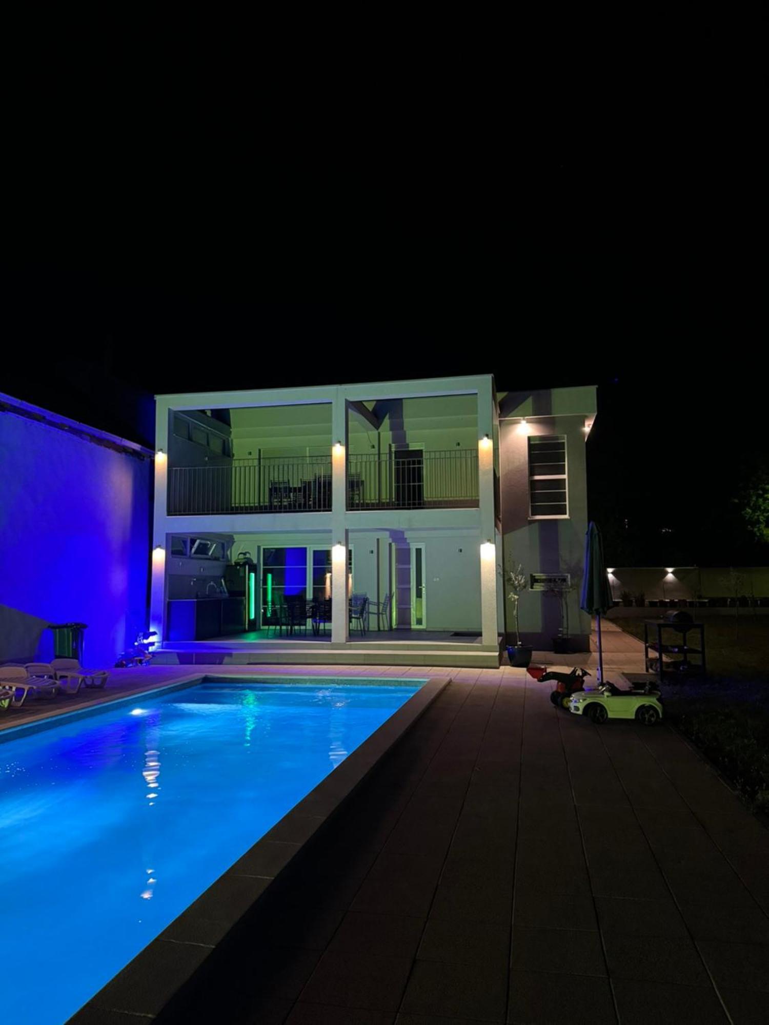 Villa Aqua 莫斯塔尔 外观 照片