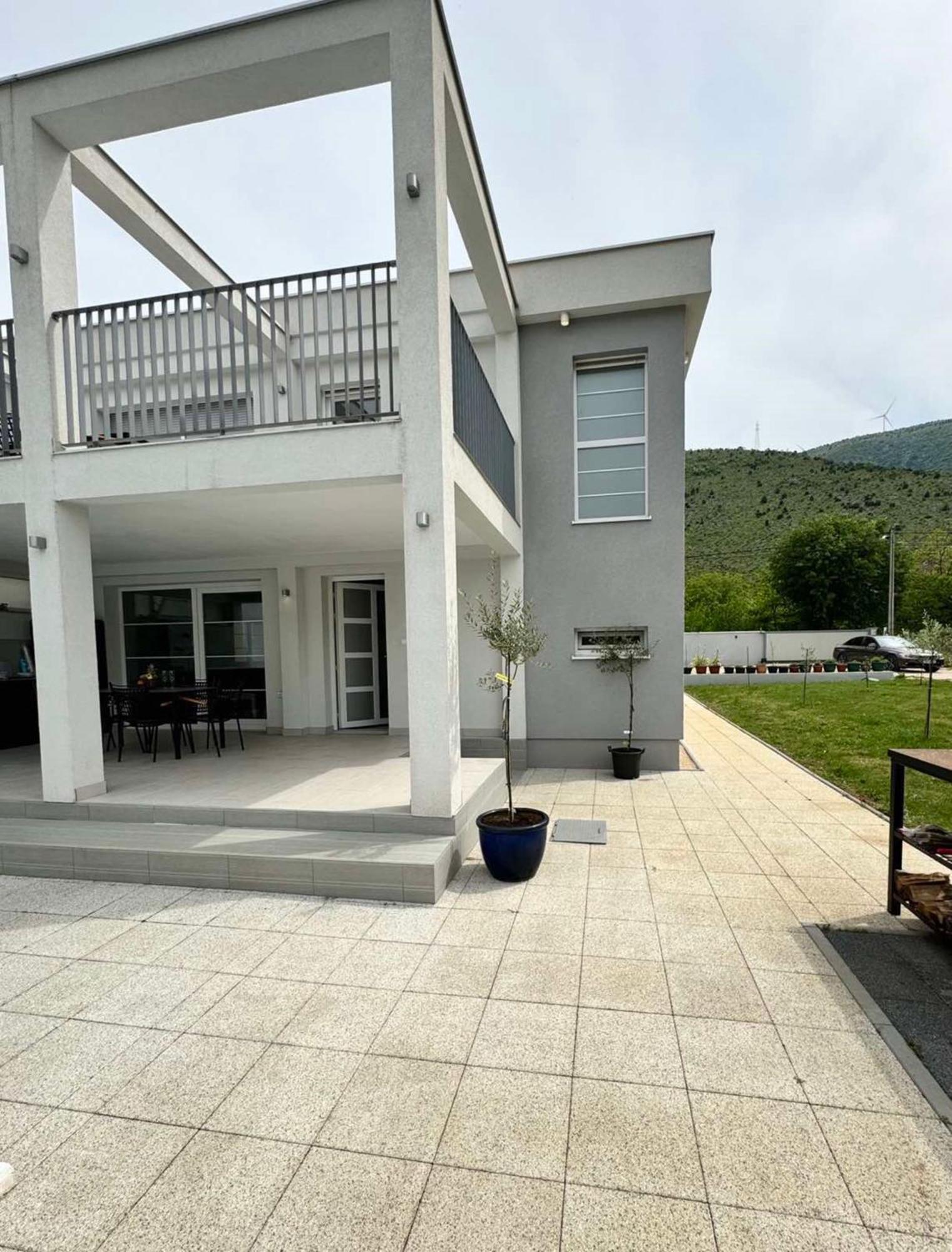 Villa Aqua 莫斯塔尔 外观 照片